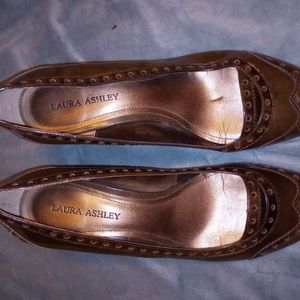 Spectater Pumps Size 10